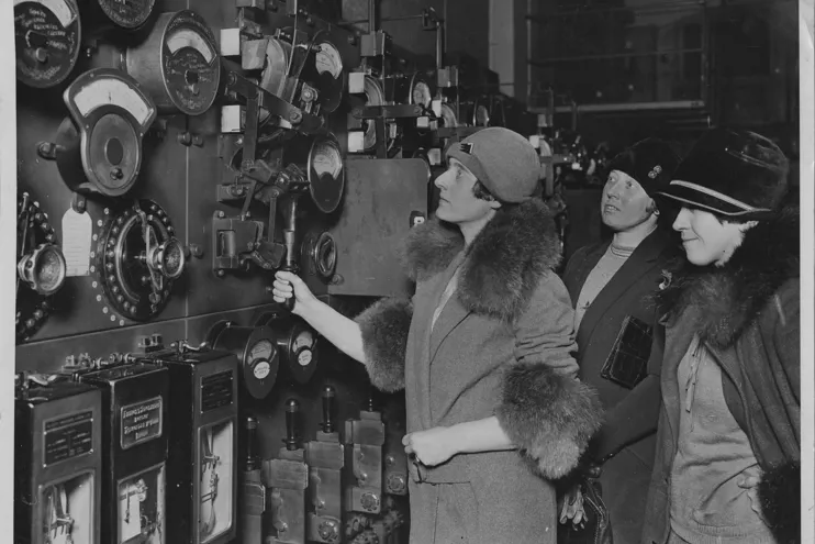 Women engineers on a visit to a factory c1930s. IET Archives ref. NAEST 92 07 01 14
