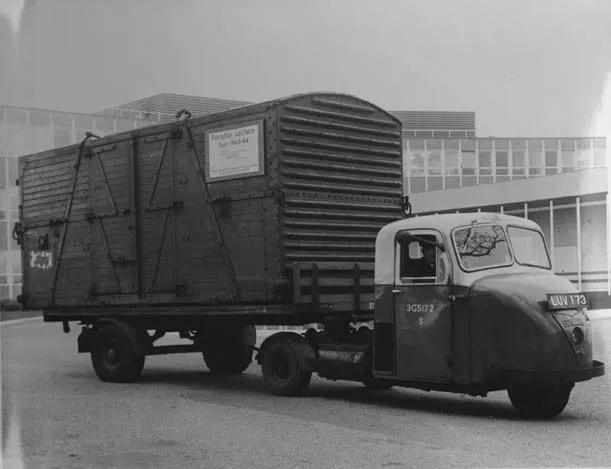 Touring lorry for the 1963 Faraday Lecture ref. IET/LEC/01